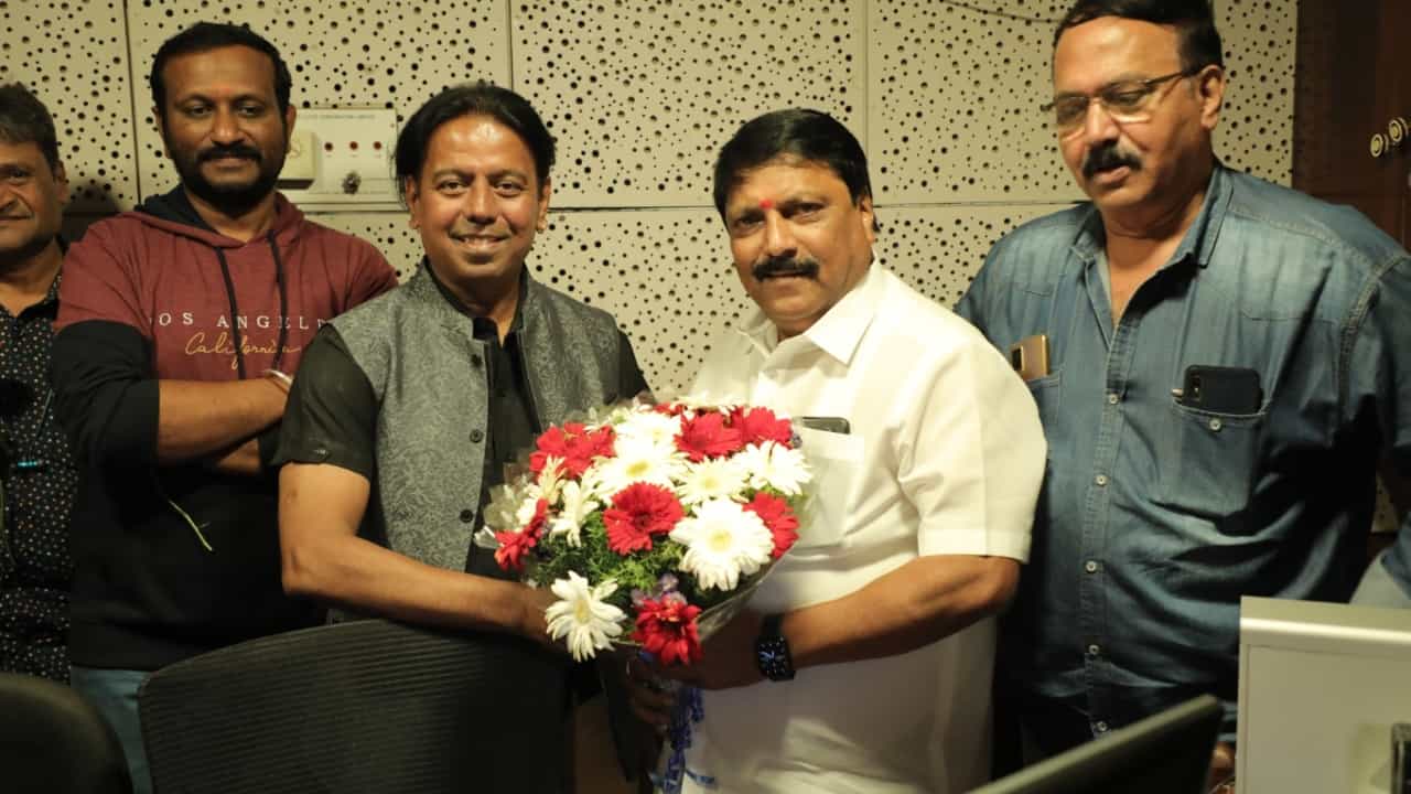 ಐದು ಭಾಷೆಗಳಲ್ಲಿ ಬಿಡುಗಡೆ ಆಗಲಿದೆ ‘ನಾನು ಭಾರತೀಯ’: ಸಿನಿಮಾದ ವಿಶೇಷತೆಗಳೇನು? ಐದು ಭಾಷೆಗಳಲ್ಲಿ ಬಿಡುಗಡೆ ಆಗಲಿದೆ ‘ನಾನು ಭಾರತೀಯ’: ಸಿನಿಮಾದ ವಿಶೇಷತೆಗಳೇನು?