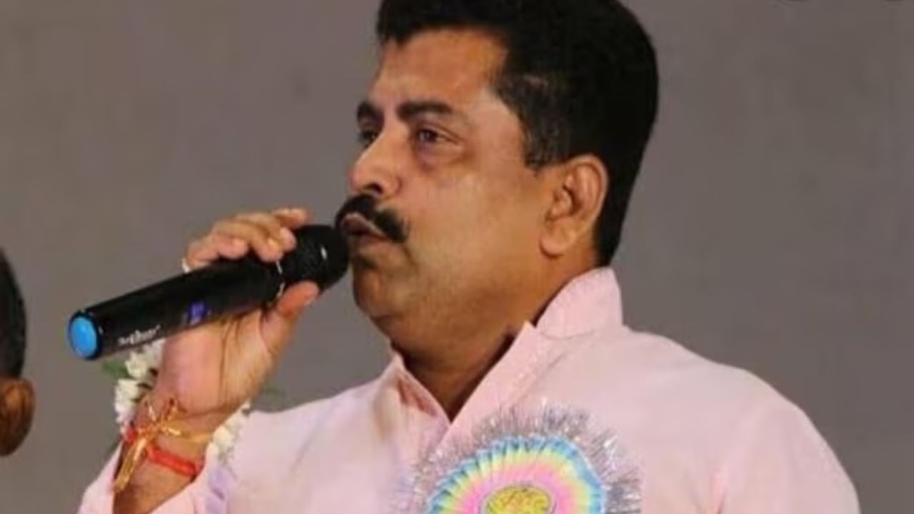 Narayan Goswami: ಸಂದೇಶಖಾಲಿಯ ಮಹಿಳೆಯರ ಮೈಬಣ್ಣದ ಬಗ್ಗೆ ಮಾತಾಡಿದ ಟಿಎಂಸಿ ನಾಯಕನ ವಿರುದ್ಧ ಬಿಜೆಪಿ ಕಿಡಿ Narayan Goswami: ಸಂದೇಶಖಾಲಿಯ ಮಹಿಳೆಯರ ಮೈಬಣ್ಣದ ಬಗ್ಗೆ ಮಾತಾಡಿದ ಟಿಎಂಸಿ ನಾಯಕನ ವಿರುದ್ಧ ಬಿಜೆಪಿ ಕಿಡಿ