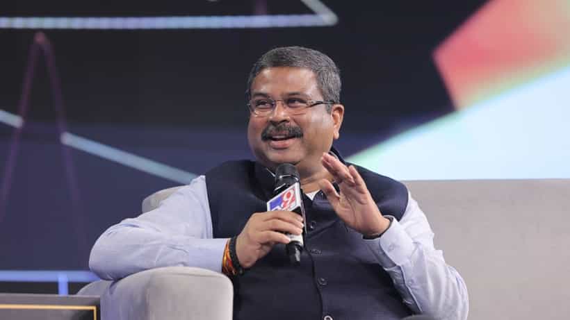 WITT Satta Sammelan: 10 ವರ್ಷ ಅಧಿಕಾರದಲ್ಲಿದ್ದರೂ ಎಂಎಸ್ಪಿ ಗ್ಯಾರಂಟಿ ಯಾಕೆ ಕೊಡಲಿಲ್ಲ? ರಾಹುಲ್ ಗಾಂಧಿಗೆ ಸಚಿವ ಧರ್ಮೇಂದ್ರ ಪ್ರಧಾನ್ ಪ್ರಶ್ನೆ