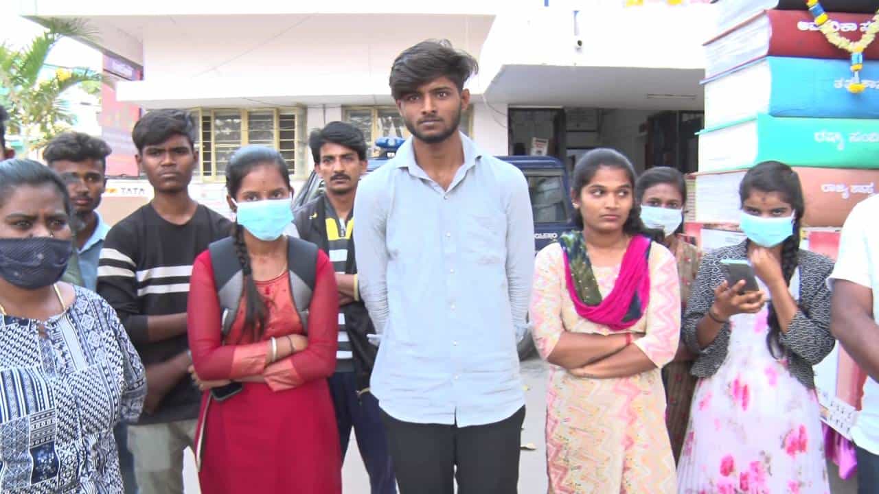 ನೆಟ್ವರ್ಕ್ ಮಾರ್ಕೆಟಿಂಗ್ ಎಂದು ಯುವಕ-ಯುವತಿಯರಿಗೆ ಕೋಟ್ಯಾಂತರ ರೂ ಮೋಸ, ನಾಲ್ವರು ಅರೆಸ್ಟ್ ನೆಟ್ವರ್ಕ್ ಮಾರ್ಕೆಟಿಂಗ್ ಎಂದು ಯುವಕ-ಯುವತಿಯರಿಗೆ ಕೋಟ್ಯಾಂತರ ರೂ ಮೋಸ, ನಾಲ್ವರು ಅರೆಸ್ಟ್
