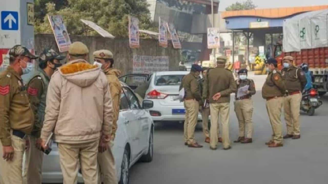 Bomb Threat: ದೆಹಲಿಯ ಶಾಲೆಗೆ ಬಾಂಬ್ ಬೆದರಿಕೆ ಕರೆ, ಮಕ್ಕಳ ಸ್ಥಳಾಂತರ Bomb Threat: ದೆಹಲಿಯ ಶಾಲೆಗೆ ಬಾಂಬ್ ಬೆದರಿಕೆ ಕರೆ, ಮಕ್ಕಳ ಸ್ಥಳಾಂತರ