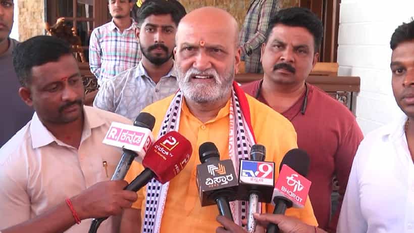 ಪ್ರತ್ಯೇಕ ರಾಷ್ಟ್ರದ ಕೂಗು ಎತ್ತಿದ ಸಂಸದ ಡಿಕೆ ಸುರೇಶ್; ಇಬ್ಭಾಗದ ಬಗ್ಗೆ ಮಾತನಾಡೋಕೆ ಕಾಂಗ್ರೆಸ್ಗೆ ಯೋಗ್ಯತೆ ಇಲ್ಲ-ಪ್ರಮೋದ್ ಮುತಾಲಿಕ್