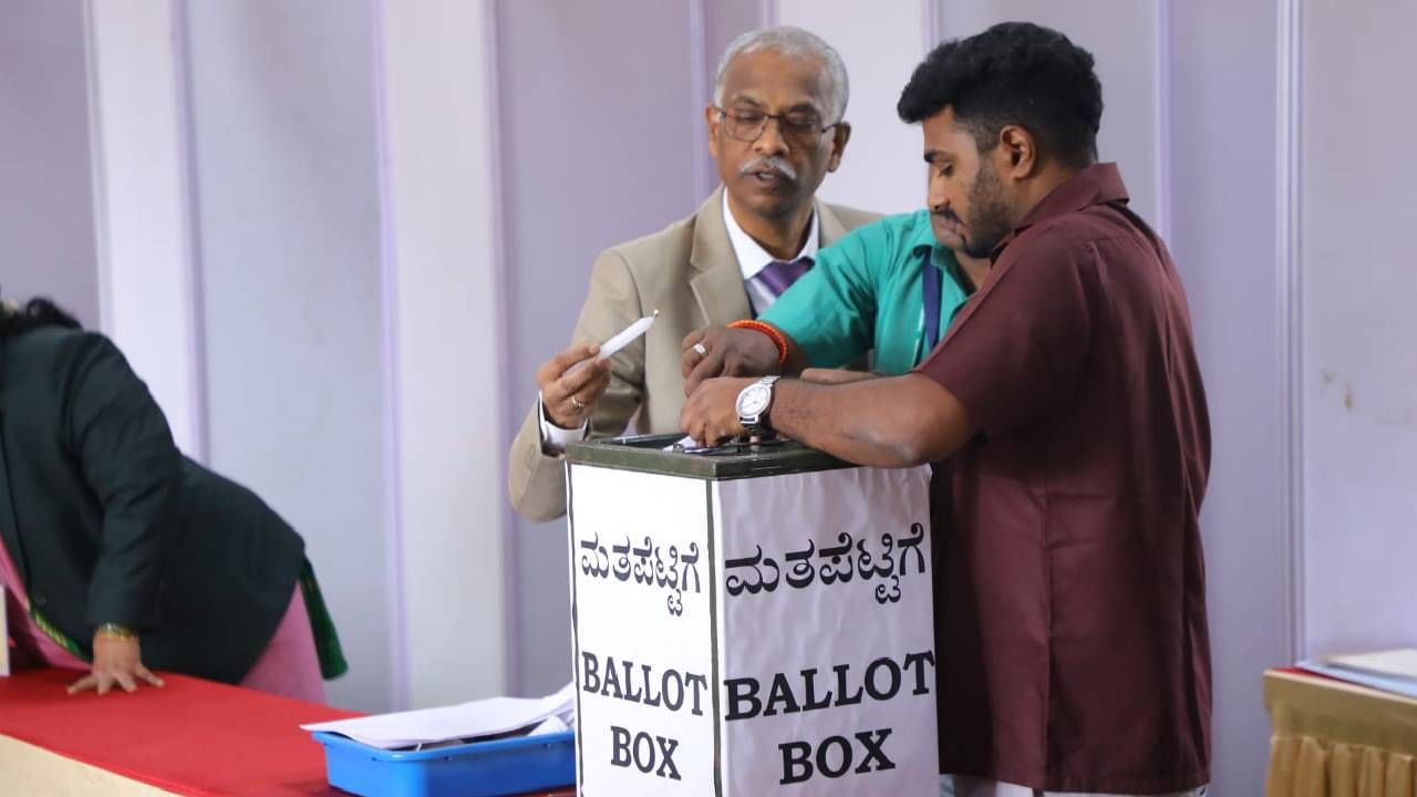 Rajya Sabha Election: Karnataka 223 MLAs cast vote in vidhana soudha here is photos