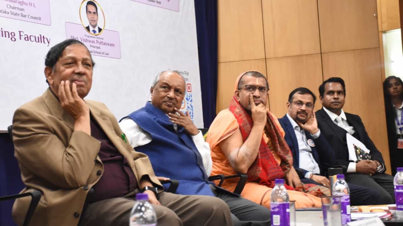 ಕೇಶವಾನಂದ ಭಾರತೀ vs ಕೇರಳ ಸರ್ಕಾರ ತೀರ್ಪು ಮಹತ್ವದ್ದು: ಸಂತೋಷ್ ಹೆಗ್ಡೆ