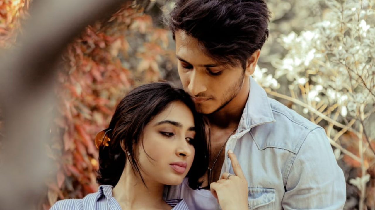 ಪ್ರೇಮಿಗಳ ದಿನ ಸಮೀಪಿಸಿದೆ. ಈ ಕಾರಣಕ್ಕೆ ಇತ್ತೀಚೆಗೆ ಸಮರ್ಜಿತ್ ಹಾಗೂ ಸಾನ್ಯಾ ಅಯ್ಯರ್ ‘ಬುಕ್ ಮೈ ಕ್ಯಾಪ್ಚರ್​’ನಲ್ಲಿ ಫೋಟೋಶೂಟ್ ಮಾಡಿಸಿದ್ದಾರೆ. ಕೆನಡಾದ ಖ್ಯಾತ ಛಾಯಾಗ್ರಾಹಕ ರೋಹಿತ್ ಅವರು ಈ ಶೂಟ್ ಮಾಡಿದ್ದಾರೆ.