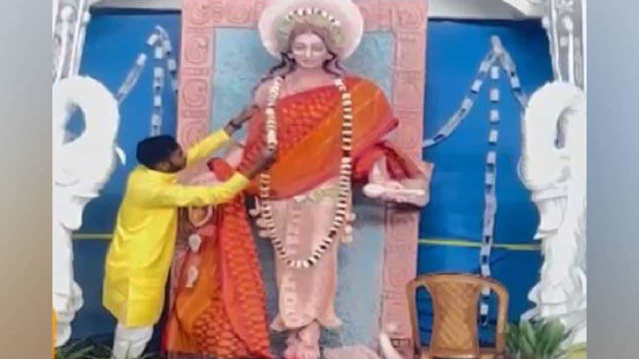 ತ್ರಿಪುರಾ: ವಸಂತ ಪಂಚಮಿಯಂದು ಕಾಲೇಜಿನಲ್ಲಿ ಸೀರೆ ಇಲ್ಲದ ಸರಸ್ವತಿ ವಿಗ್ರಹಕ್ಕೆ ಪೂಜೆ, ಭುಗಿಲೆದ್ದ ಆಕ್ರೋಶ