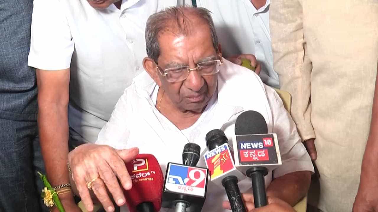 ಲೋಕಸಭೆಯಲ್ಲಿ ಕಾಂಗ್ರೆಸ್ ಬಿಜೆಪಿ ಲಿಂಗಾಯತರಿಗೆ ಹೆಚ್ಚಿನ ಟಿಕೆಟ್ ನೀಡಬೇಕು: ಶಾಮನೂರು ಶಿವಶಂಕರಪ್ಪ ಲೋಕಸಭೆಯಲ್ಲಿ ಕಾಂಗ್ರೆಸ್ ಬಿಜೆಪಿ ಲಿಂಗಾಯತರಿಗೆ ಹೆಚ್ಚಿನ ಟಿಕೆಟ್ ನೀಡಬೇಕು: ಶಾಮನೂರು ಶಿವಶಂಕರಪ್ಪ