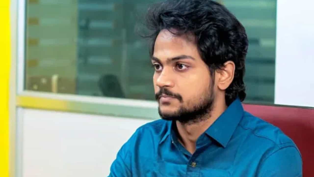 ಮಾದಕ ವಸ್ತು ಪ್ರಕರಣದಲ್ಲಿ ಬಿಗ್ಬಾಸ್ ರನ್ನರ್ ಅಪ್ ಬಂಧನ ಮಾದಕ ವಸ್ತು ಪ್ರಕರಣದಲ್ಲಿ ಬಿಗ್ಬಾಸ್ ರನ್ನರ್ ಅಪ್ ಬಂಧನ