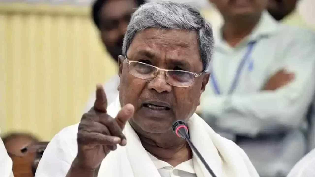 ಸರ್ಕಾರಿ ಕಚೇರಿಗಳಲ್ಲಿ ಫೆಬ್ರವರಿ 17ರಂದು ಬಸವಣ್ಣರ ಭಾವಚಿತ್ರ ಹಾಕಲು ಸಿಎಂ ಸಿದ್ದರಾಮಯ್ಯ ಸೂಚನೆ