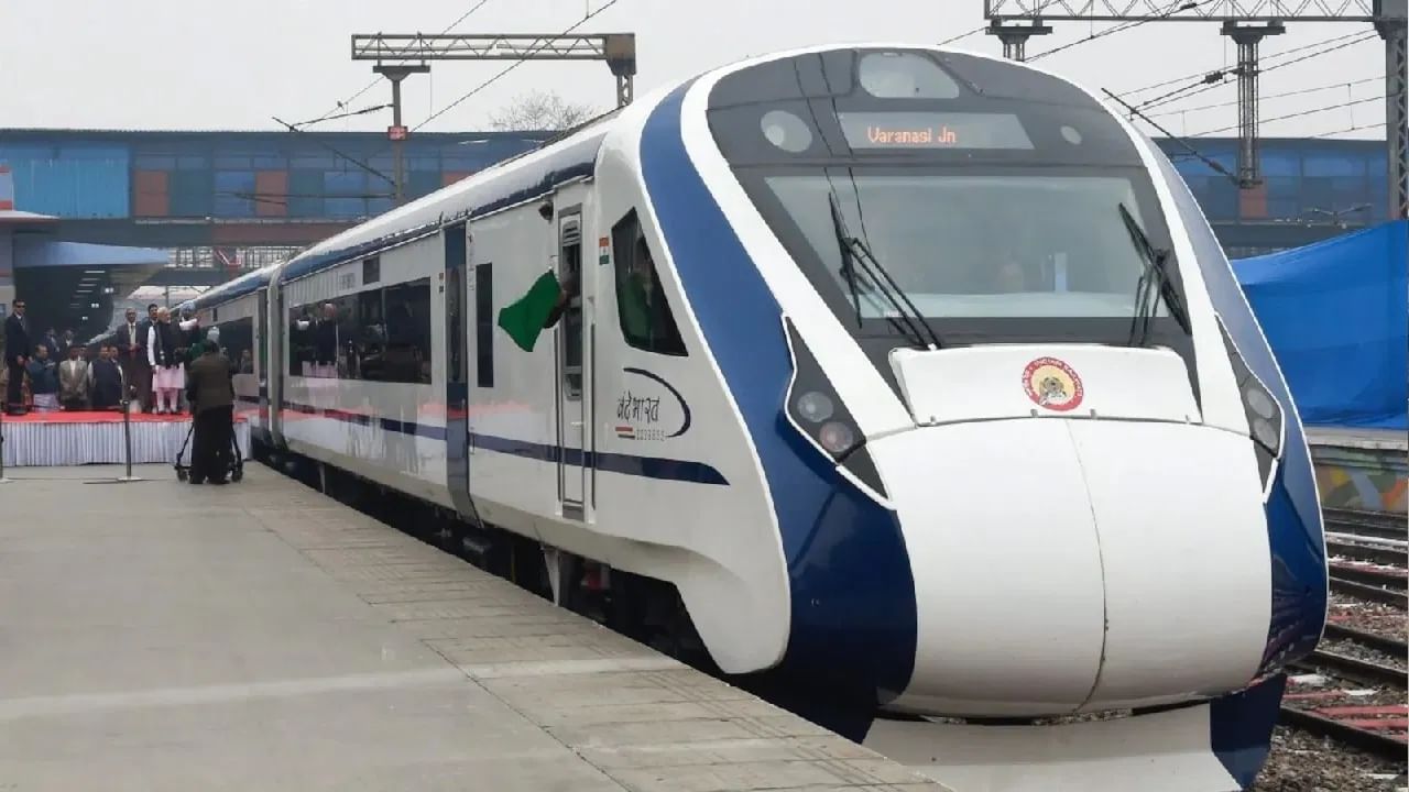 Railway Budget 2024: ವಂದೇ ಭಾರತ್ ಗುಣಮಟ್ಟಕ್ಕೆ 40 ಸಾವಿರ ಕೋಚ್ಗಳ ಪರಿವರ್ತನೆ, ಬಜೆಟ್ನಲ್ಲಿ ಘೋಷಣೆ Railway Budget 2024: ವಂದೇ ಭಾರತ್ ಗುಣಮಟ್ಟಕ್ಕೆ 40 ಸಾವಿರ ಕೋಚ್ಗಳ ಪರಿವರ್ತನೆ, ಬಜೆಟ್ನಲ್ಲಿ ಘೋಷಣೆ
