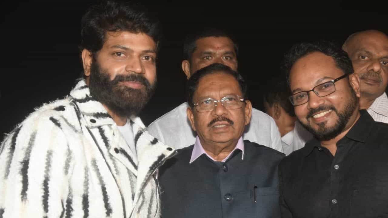 ವಿನೋದ್ ಪ್ರಭಾಕರ್ ನಟನೆಯ ‘ಬಲರಾಮನ ದಿನಗಳು’ಗೆ ಗೃಹ ಸಚಿವರ ಶುಭಾಶಯ ವಿನೋದ್ ಪ್ರಭಾಕರ್ ನಟನೆಯ ‘ಬಲರಾಮನ ದಿನಗಳು’ಗೆ ಗೃಹ ಸಚಿವರ ಶುಭಾಶಯ