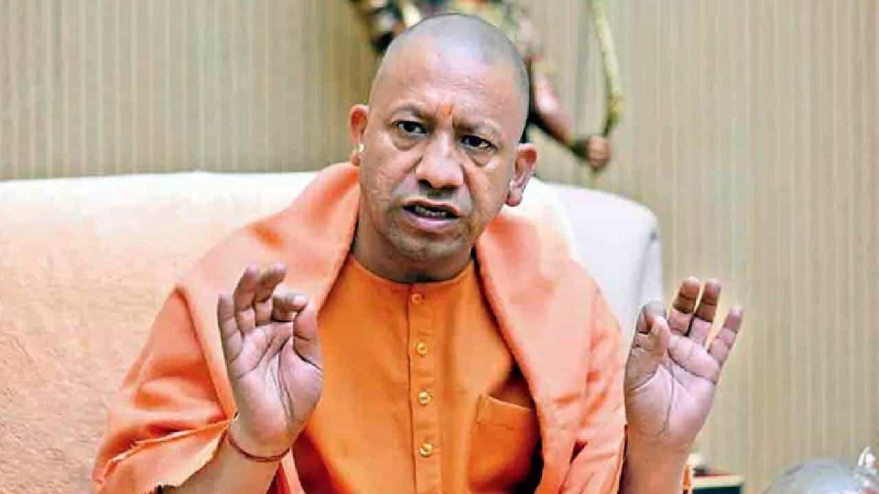 ಯೋಗಿ ಆದಿತ್ಯನಾಥ್ ದೇಶದ ಎರಡನೇ ಜನಪ್ರಿಯ ಮುಖ್ಯಮಂತ್ರಿ, ಮೊದಲನೆಯವರು ಯಾರು? ಯೋಗಿ ಆದಿತ್ಯನಾಥ್ ದೇಶದ ಎರಡನೇ ಜನಪ್ರಿಯ ಮುಖ್ಯಮಂತ್ರಿ, ಮೊದಲನೆಯವರು ಯಾರು?