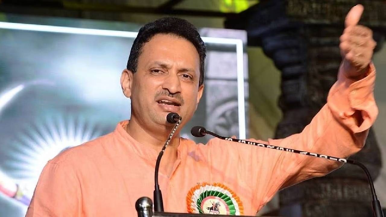 ಸಂಸದ ಅನಂತಕುಮಾರ ಹೆಗಡೆಗೆ ಟಿಕೆಟ್ ಮಿಸ್ ಆಗಲು ಒಂದಲ್ಲ, ಎರಡಲ್ಲ ಹಲವು ಕಾರಣ! ಸಂಸದ ಅನಂತಕುಮಾರ ಹೆಗಡೆಗೆ ಟಿಕೆಟ್ ಮಿಸ್ ಆಗಲು ಒಂದಲ್ಲ, ಎರಡಲ್ಲ ಹಲವು ಕಾರಣ!