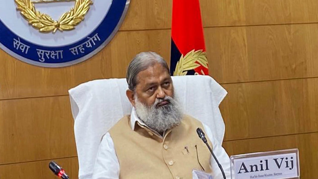 ಬಿಜೆಪಿ ಶಾಸಕಾಂಗ ಸಭೆಯಿಂದ ಹೊರನಡೆದ ಹರ್ಯಾಣ ಮಾಜಿ ಗೃಹ ಸಚಿವ ಅನಿಲ್ ವಿಜ್, ಪ್ರಮಾಣ ವಚನ ಸ್ವೀಕಾರ ಸಮಾರಂಭಕ್ಕೂ ಗೈರು