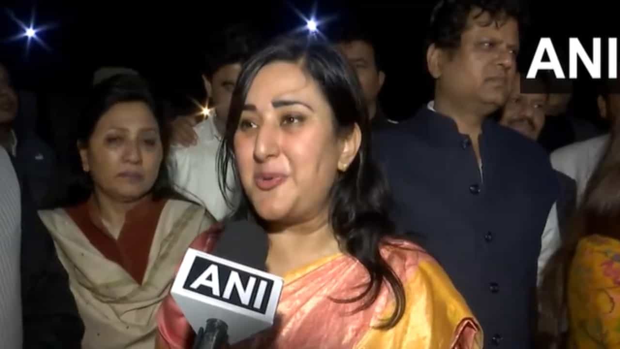 Bansuri Swaraj: ಲೋಕಸಭಾ ಚುನಾವಣಾ ಕಣದಲ್ಲಿ ಸುಷ್ಮಾ ಸ್ವರಾಜ್ ಪುತ್ರಿ ಬಾನ್ಸುರಿ ಸ್ವರಾಜ್; ನವದೆಹಲಿಯಿಂದ ಸ್ಪರ್ಧೆ Bansuri Swaraj: ಲೋಕಸಭಾ ಚುನಾವಣಾ ಕಣದಲ್ಲಿ ಸುಷ್ಮಾ ಸ್ವರಾಜ್ ಪುತ್ರಿ ಬಾನ್ಸುರಿ ಸ್ವರಾಜ್; ನವದೆಹಲಿಯಿಂದ ಸ್ಪರ್ಧೆ