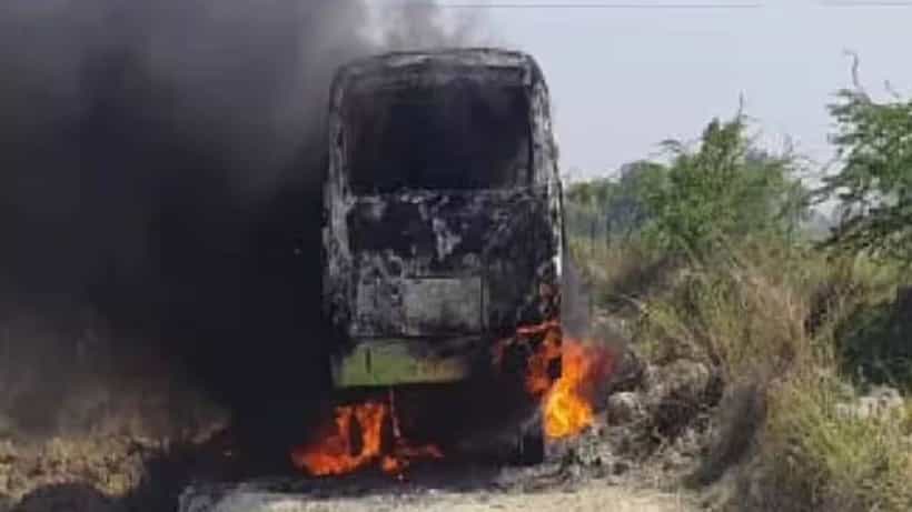 ಉತ್ತರ ಪ್ರದೇಶ: ಬಸ್ ಮೇಲೆ ಹೈಟೆನ್ಷನ್ ತಂತಿ ಬಿದ್ದು ಹೊತ್ತಿಕೊಂಡ ಬೆಂಕಿ, 6 ಮಂದಿ ಸಜೀವ ದಹನ
