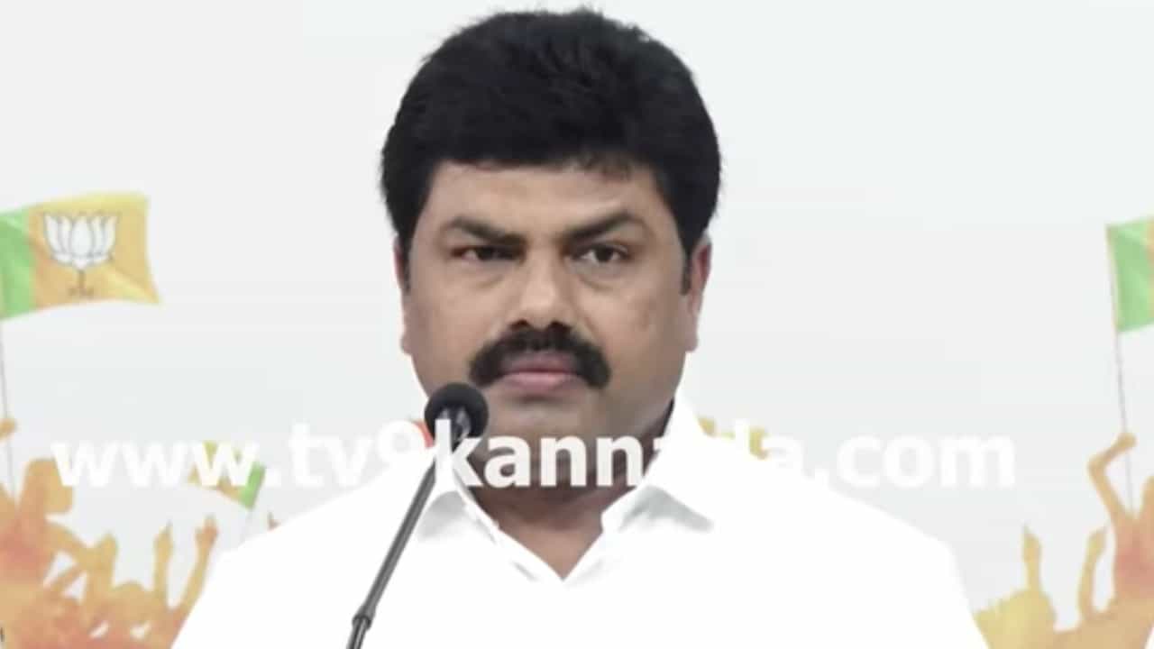 ಈಶ್ವರಪ್ಪ ಬಂಡಾಯದ ಬಗ್ಗೆ ಅಚ್ಚರಿಯ ಹೇಳಿಕೆ ನೀಡಿದ ಬಿವೈ ರಾಘವೇಂದ್ರ ಈಶ್ವರಪ್ಪ ಬಂಡಾಯದ ಬಗ್ಗೆ ಅಚ್ಚರಿಯ ಹೇಳಿಕೆ ನೀಡಿದ ಬಿವೈ ರಾಘವೇಂದ್ರ