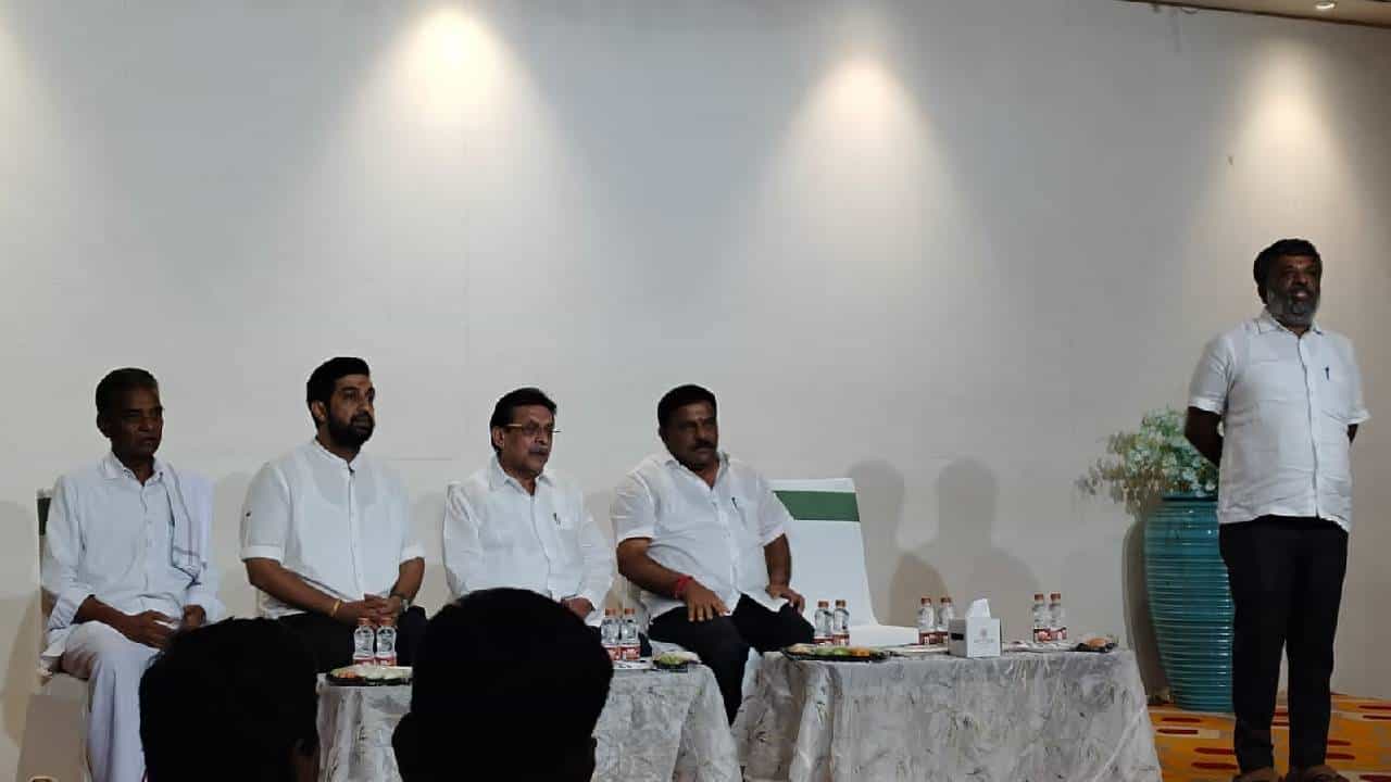 ಚಿಕ್ಕಬಳ್ಳಾಪುರ: ಲೋಕಸಭೆ ಚುನಾವಣೆಯಲ್ಲಿ ರಕ್ಷಾ ರಾಮಯ್ಯಗೆ ಬೆಂಬಲಿಸಲು ಒಪ್ಪಿದ ಸುಬ್ಬಾ ರೆಡ್ಡಿ, ಆದರೆ ಷರತ್ತುಗಳು ಅನ್ವಯ