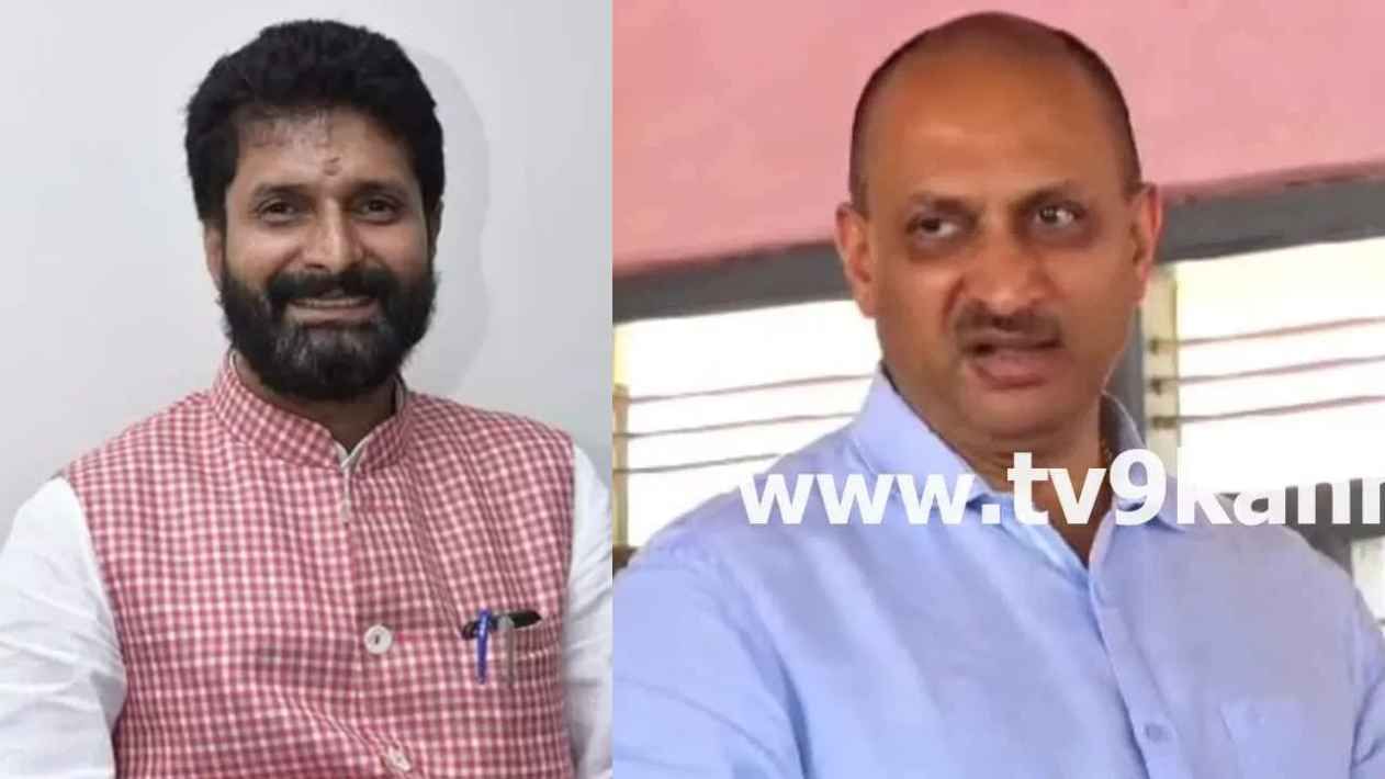 ಸಂವಿಧಾನ ಬದಲಾವಣೆ ಹೇಳಿಕೆ: ಹೆಗಡೆ ಪರ ಬ್ಯಾಟ್ ಬೀಸಿದ ಸಿಟಿ ರವಿ ಸಂವಿಧಾನ ಬದಲಾವಣೆ ಹೇಳಿಕೆ: ಹೆಗಡೆ ಪರ ಬ್ಯಾಟ್ ಬೀಸಿದ ಸಿಟಿ ರವಿ
