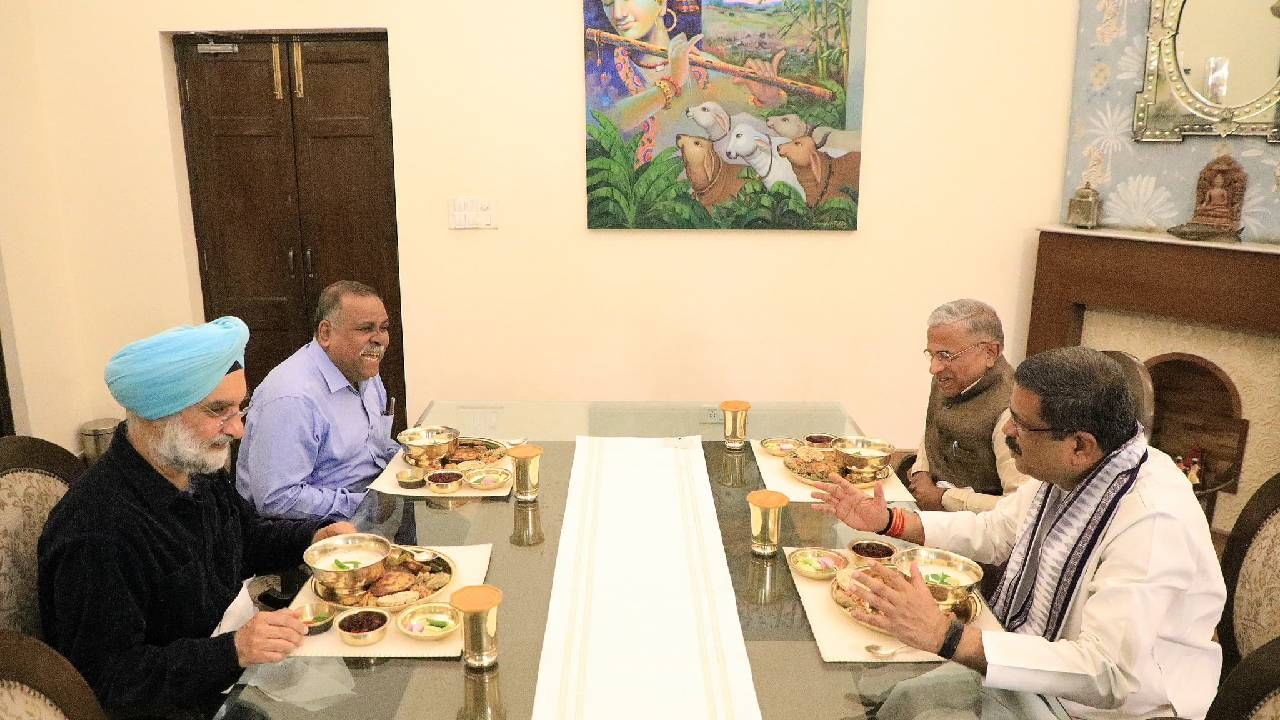 Pakhala Divas: ಪಖಾಲ ಕೇವಲ ಆಹಾರವಲ್ಲ, ಒಡಿಶಾದ ಸಂಸ್ಕೃತಿಯ ಗುರುತು: ಧರ್ಮೇಂದ್ರ ಪ್ರಧಾನ್ Pakhala Divas: ಪಖಾಲ ಕೇವಲ ಆಹಾರವಲ್ಲ, ಒಡಿಶಾದ ಸಂಸ್ಕೃತಿಯ ಗುರುತು: ಧರ್ಮೇಂದ್ರ ಪ್ರಧಾನ್