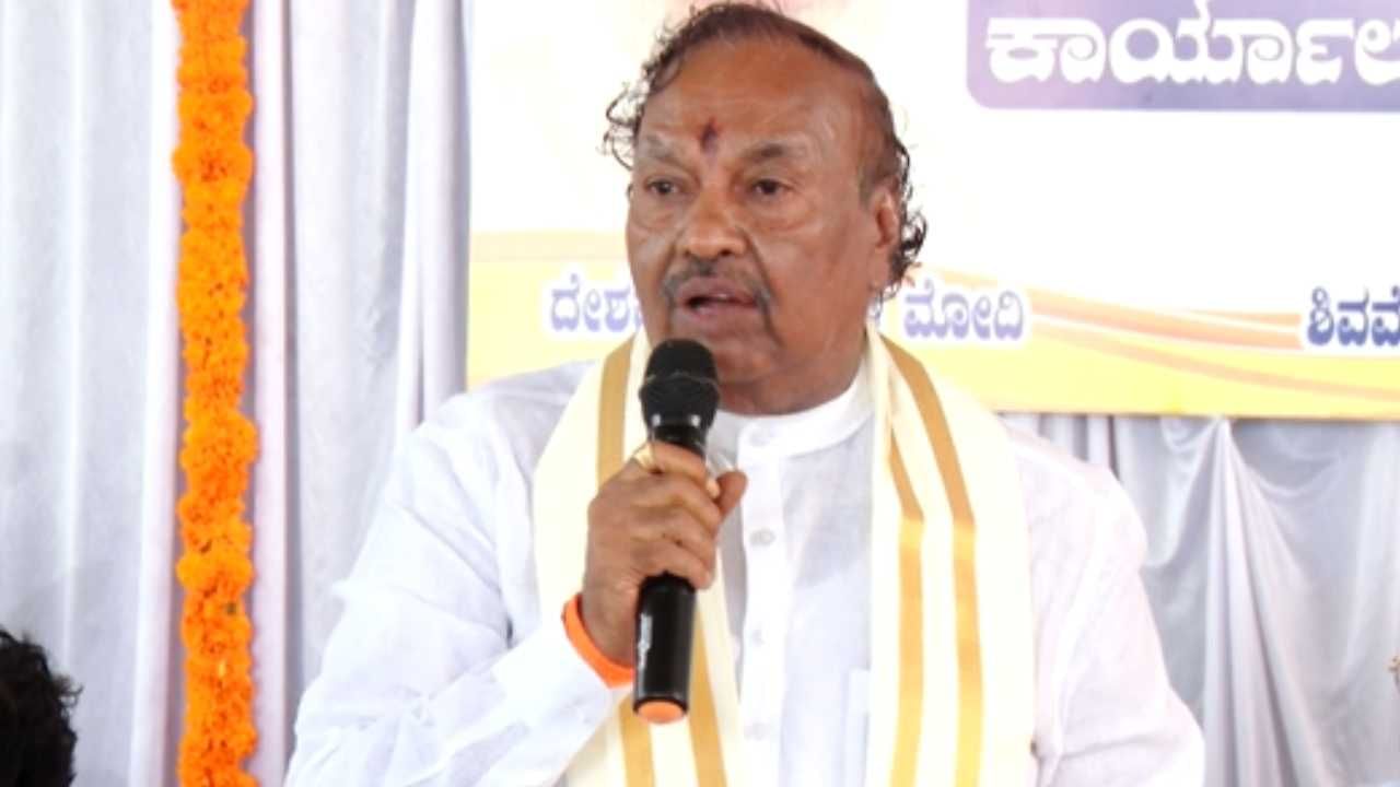 ಶಿವಮೊಗ್ಗದಲ್ಲಿ ಸ್ಪರ್ಧೆ ಮಾಡೇ ಮಾಡ್ತೇನೆ, ಗೆದ್ದು ಮೋದಿ ಬಳಿ ಹೋಗಿಯೇ ಹೋಗ್ತೇನೆ: ಈಶ್ವರಪ್ಪ ಘೋಷಣೆ ಶಿವಮೊಗ್ಗದಲ್ಲಿ ಸ್ಪರ್ಧೆ ಮಾಡೇ ಮಾಡ್ತೇನೆ, ಗೆದ್ದು ಮೋದಿ ಬಳಿ ಹೋಗಿಯೇ ಹೋಗ್ತೇನೆ: ಈಶ್ವರಪ್ಪ ಘೋಷಣೆ