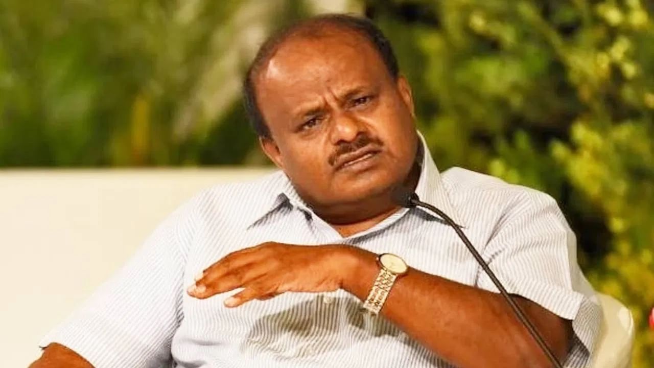 ಮಂಡ್ಯ ಲೋಕಸಭಾ ಕ್ಷೇತ್ರದಿಂದ ಕುಮಾರಸ್ವಾಮಿ ಸ್ಪರ್ಧೆ ಫಿಕ್ಸ್, ಅಧಿಕೃತ ಘೋಷಣೆಯೊಂದೇ ಬಾಕಿ ಮಂಡ್ಯ ಲೋಕಸಭಾ ಕ್ಷೇತ್ರದಿಂದ ಕುಮಾರಸ್ವಾಮಿ ಸ್ಪರ್ಧೆ ಫಿಕ್ಸ್, ಅಧಿಕೃತ ಘೋಷಣೆಯೊಂದೇ ಬಾಕಿ