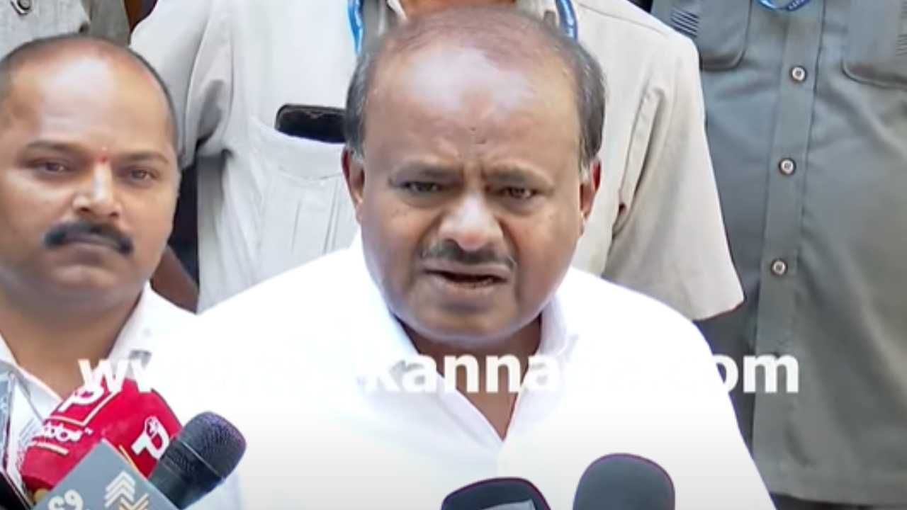 ಚಾಮುಂಡೇಶ್ವರಿ ಸನ್ನಿದಾನದಲ್ಲಿ ಮೊದಲ ಮೈತ್ರಿ ಸಮನ್ವಯ ಸಭೆ: ಕಾಂಗ್ರೆಸ್ಗೆ ಹೆಚ್ಡಿ ಕುಮಾರಸ್ವಾಮಿ ಹೇಳಿದ್ದೇನು ಗೊತ್ತಾ? ಚಾಮುಂಡೇಶ್ವರಿ ಸನ್ನಿದಾನದಲ್ಲಿ ಮೊದಲ ಮೈತ್ರಿ ಸಮನ್ವಯ ಸಭೆ: ಕಾಂಗ್ರೆಸ್ಗೆ ಹೆಚ್ಡಿ ಕುಮಾರಸ್ವಾಮಿ ಹೇಳಿದ್ದೇನು ಗೊತ್ತಾ?