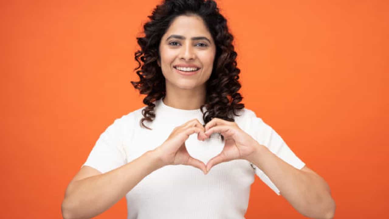 Heart Care: ಮಹಿಳೆಯರ ಹೃದಯದ ಆರೋಗ್ಯಕ್ಕೆ ತೆಗೆದುಕೊಳ್ಳಬೇಕಾದ 7 ಮುನ್ನೆಚ್ಚರಿಕಾ ಕ್ರಮಗಳಿವು Heart Care: ಮಹಿಳೆಯರ ಹೃದಯದ ಆರೋಗ್ಯಕ್ಕೆ ತೆಗೆದುಕೊಳ್ಳಬೇಕಾದ 7 ಮುನ್ನೆಚ್ಚರಿಕಾ ಕ್ರಮಗಳಿವು