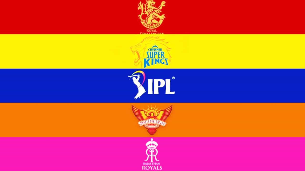 ಇಂಡಿಯನ್ ಪ್ರೀಮಿಯರ್ ಲೀಗ್ (IPL 2024) ಸೀಸನ್ 17 ಕ್ಕಾಗಿ 8 ತಂಡಗಳು ನೂತನ ಜೆರ್ಸಿಯನ್ನು ಅನಾವರಣಗೊಳಿಸಿದೆ. ಈ ಎಂಟು ತಂಡಗಳಲ್ಲಿ 6 ತಂಡಗಳು ಈ ಹಿಂದಿನ ಜೆರ್ಸಿ ಬಣ್ಣವನ್ನೇ ಮುಂದುವರೆಸಿದರೆ, ಸನ್ರೈಸರ್ಸ್ ಹೈದರಾಬಾದ್ ಮತ್ತು ಪಂಜಾಬ್ ಕಿಂಗ್ಸ್ ತಂಡಗಳು ಮಾತ್ರ ಹೊಸ ವಿನ್ಯಾಸದ ಜೆರ್ಸಿಯೊಂದಿಗೆ ಕಣಕ್ಕಿಳಿಯಲಿದೆ. ಅದರಂತೆ 8 ತಂಡಗಳ ನೂತನ ಜೆರ್ಸಿ ವಿನ್ಯಾಸ ಈ ಕೆಳಗಿನಂತಿದೆ...
