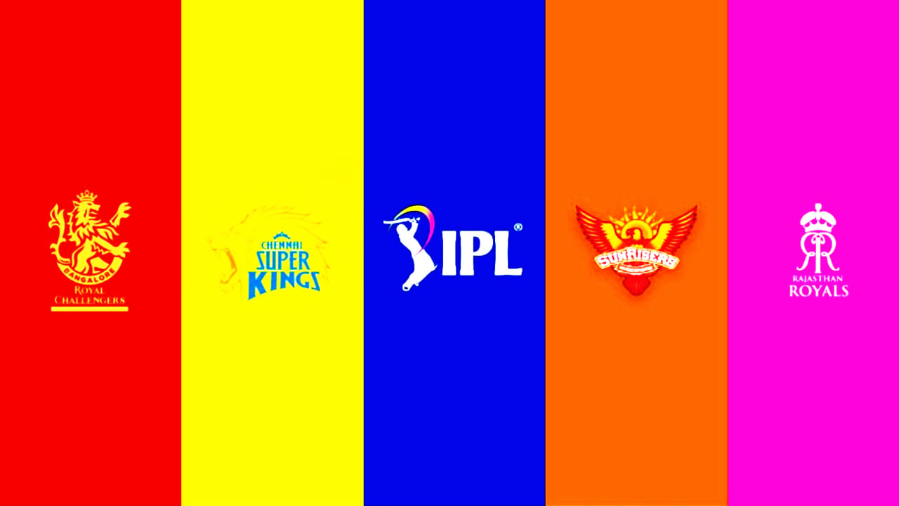 ಇಂಡಿಯನ್ ಪ್ರೀಮಿಯರ್ ಲೀಗ್ (IPL 2024) ಸೀಸನ್-17 ಆರಂಭಕ್ಕೆ ಕೌಂಟ್ಡೌನ್ ಶುರುವಾಗಿದೆ. ಮಾರ್ಚ್ 22 ರಿಂದ ಆರಂಭವಾಗಲಿರುವ ಐಪಿಎಲ್ ಟೂರ್ನಿಯ ಮೊದಲ ಪಂದ್ಯದಲ್ಲಿ ರಾಯಲ್ ಚಾಲೆಂಜರ್ಸ್ ಬೆಂಗಳೂರು ಮತ್ತು ಚೆನ್ನೈ ಸೂಪರ್ ಕಿಂಗ್ಸ್ ತಂಡಗಳು ಮುಖಾಮುಖಿಯಾಗಲಿದೆ. ವಿಶೇಷ ಎಂದರೆ ಈ ಬಾರಿಯ ಐಪಿಎಲ್ನ 21 ಪಂದ್ಯಗಳ ವೇಳಾಪಟ್ಟಿಯನ್ನು ಮಾತ್ರ ಪ್ರಕಟಿಸಲಾಗಿದೆ.