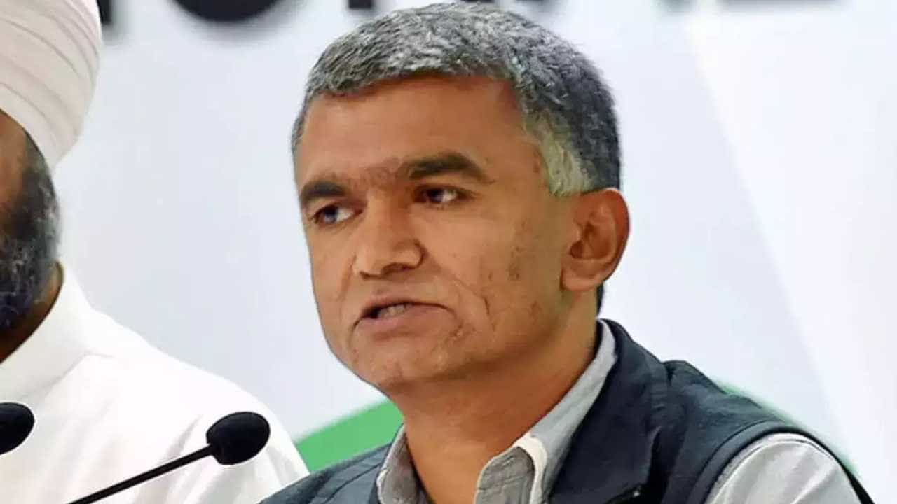 ವಿಧಾನಸೌಧದಲ್ಲಿ ಭುವನೇಶ್ವರಿ ಪ್ರತಿಮೆ ಸ್ಥಾಪನೆ: 3ನೇ ಹಂತದ ಮೆಟ್ರೋ ಮಾರ್ಗ ಕೈಗೆತ್ತಿಕೊಳ್ಳಲು‌ ಸಂಪುಟ ಒಪ್ಪಿಗೆ