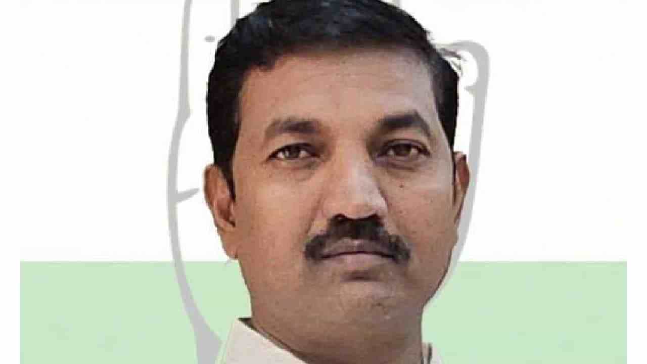ಇಬ್ಬರ ಘಟಾನುಘಟಿ ನಾಯಕರ ಬಣ ಜಗಳದಲ್ಲಿ ಕೋಲಾರ ಟಿಕೆಟ್ ಗಿಟ್ಟಿಸಿಕೊಂಡ ಗೌತಮ್ ಯಾರು? ಇಬ್ಬರ ಘಟಾನುಘಟಿ ನಾಯಕರ ಬಣ ಜಗಳದಲ್ಲಿ ಕೋಲಾರ ಟಿಕೆಟ್ ಗಿಟ್ಟಿಸಿಕೊಂಡ ಗೌತಮ್ ಯಾರು?