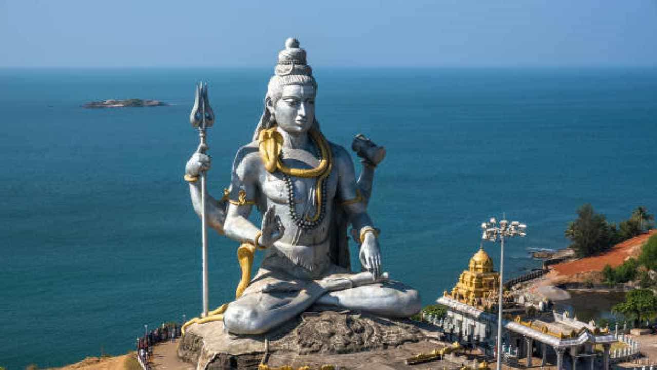 ಅಜ್ಞಾನ ಕಳೆದು ಸುಜ್ಞಾನ ಬೆಳಗಿಸು ಶಿವನೇ.. ರಾಜ್ಯದಲ್ಲಿ ಸಂಭ್ರಮ ಸಡಗರದ ಶಿವರಾತ್ರಿ ಆಚರಣೆ ಅಜ್ಞಾನ ಕಳೆದು ಸುಜ್ಞಾನ ಬೆಳಗಿಸು ಶಿವನೇ.. ರಾಜ್ಯದಲ್ಲಿ ಸಂಭ್ರಮ ಸಡಗರದ ಶಿವರಾತ್ರಿ ಆಚರಣೆ