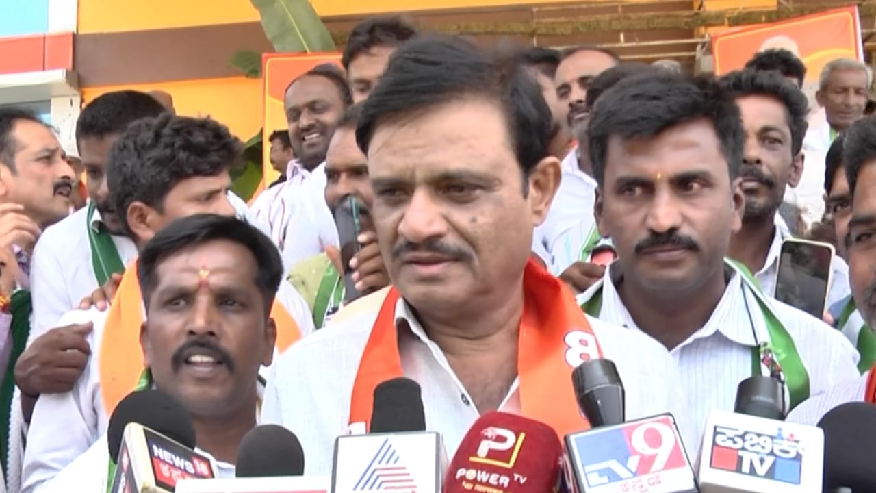 ಗೆದ್ದರೆ ಮೋದಿ ಸಂಪುಟ ಸೇರ್ತಾರಾ ಡಾ. ಮಂಜುನಾಥ್? ಶಾಸಕ ಮುನಿರತ್ನ ಹೇಳಿದ್ದಿಷ್ಟು ಗೆದ್ದರೆ ಮೋದಿ ಸಂಪುಟ ಸೇರ್ತಾರಾ ಡಾ. ಮಂಜುನಾಥ್? ಶಾಸಕ ಮುನಿರತ್ನ ಹೇಳಿದ್ದಿಷ್ಟು
