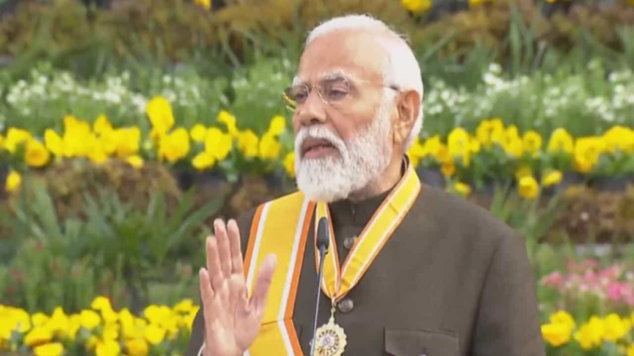 ಭೂತಾನ್ನ ಅತ್ಯುನ್ನತ ನಾಗರಿಕ ಪ್ರಶಸ್ತಿ 'ಆರ್ಡರ್ ಆಫ್ ದಿ ಡ್ರುಕ್ ಗ್ಯಾಲ್ಪೋ' ಸ್ವೀಕರಿಸಿದ ಪ್ರಧಾನಿ ಮೋದಿ ಭೂತಾನ್ನ ಅತ್ಯುನ್ನತ ನಾಗರಿಕ ಪ್ರಶಸ್ತಿ 'ಆರ್ಡರ್ ಆಫ್ ದಿ ಡ್ರುಕ್ ಗ್ಯಾಲ್ಪೋ' ಸ್ವೀಕರಿಸಿದ ಪ್ರಧಾನಿ ಮೋದಿ