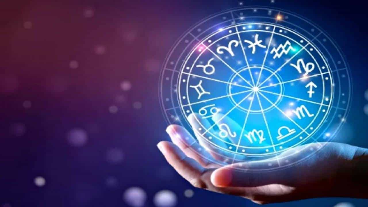 Horoscope: ರಾಶಿಭವಿಷ್ಯ: ನಿಮ್ಮ ಪ್ರಗತಿಗೆ ಅಡ್ಡಿಯಾಗಲು ನಿಮ್ಮ ದ್ವಂದ್ವ ಮನಸ್ಸು ಕಾರಣವಾಗಬಹುದು Horoscope: ರಾಶಿಭವಿಷ್ಯ: ನಿಮ್ಮ ಪ್ರಗತಿಗೆ ಅಡ್ಡಿಯಾಗಲು ನಿಮ್ಮ ದ್ವಂದ್ವ ಮನಸ್ಸು ಕಾರಣವಾಗಬಹುದು