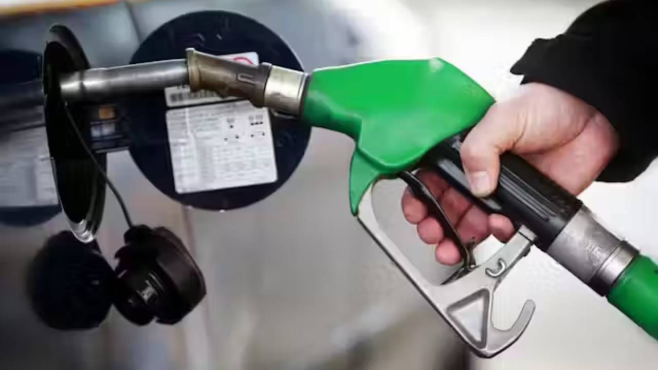 Petrol Diesel Price on March 04: ಮಹಾರಾಷ್ಟ್ರ, ಉತ್ತರ ಪ್ರದೇಶದಲ್ಲಿ ಪೆಟ್ರೋಲ್ ಬೆಲೆ ಏರಿಕೆ