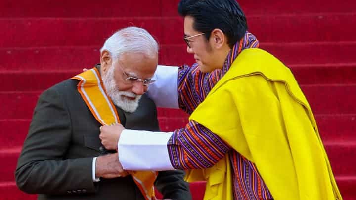 ‘ಆರ್ಡರ್ ಆಫ್ ದಿ ಡ್ರುಕ್ ಗ್ಯಾಲ್ಪೋ’ ಗೌರವದಿಂದ ಪುರಸ್ಕೃತನಾಗಿರುವ ದಿನ ನನ್ನ ಬದುಕಿನ ಅತ್ಯಂತ ಮಹತ್ವದ ದಿನವಾಗಿದೆ: ಪ್ರಧಾನಿ ಮೋದಿ ‘ಆರ್ಡರ್ ಆಫ್ ದಿ ಡ್ರುಕ್ ಗ್ಯಾಲ್ಪೋ’ ಗೌರವದಿಂದ ಪುರಸ್ಕೃತನಾಗಿರುವ ದಿನ ನನ್ನ ಬದುಕಿನ ಅತ್ಯಂತ ಮಹತ್ವದ ದಿನವಾಗಿದೆ: ಪ್ರಧಾನಿ ಮೋದಿ