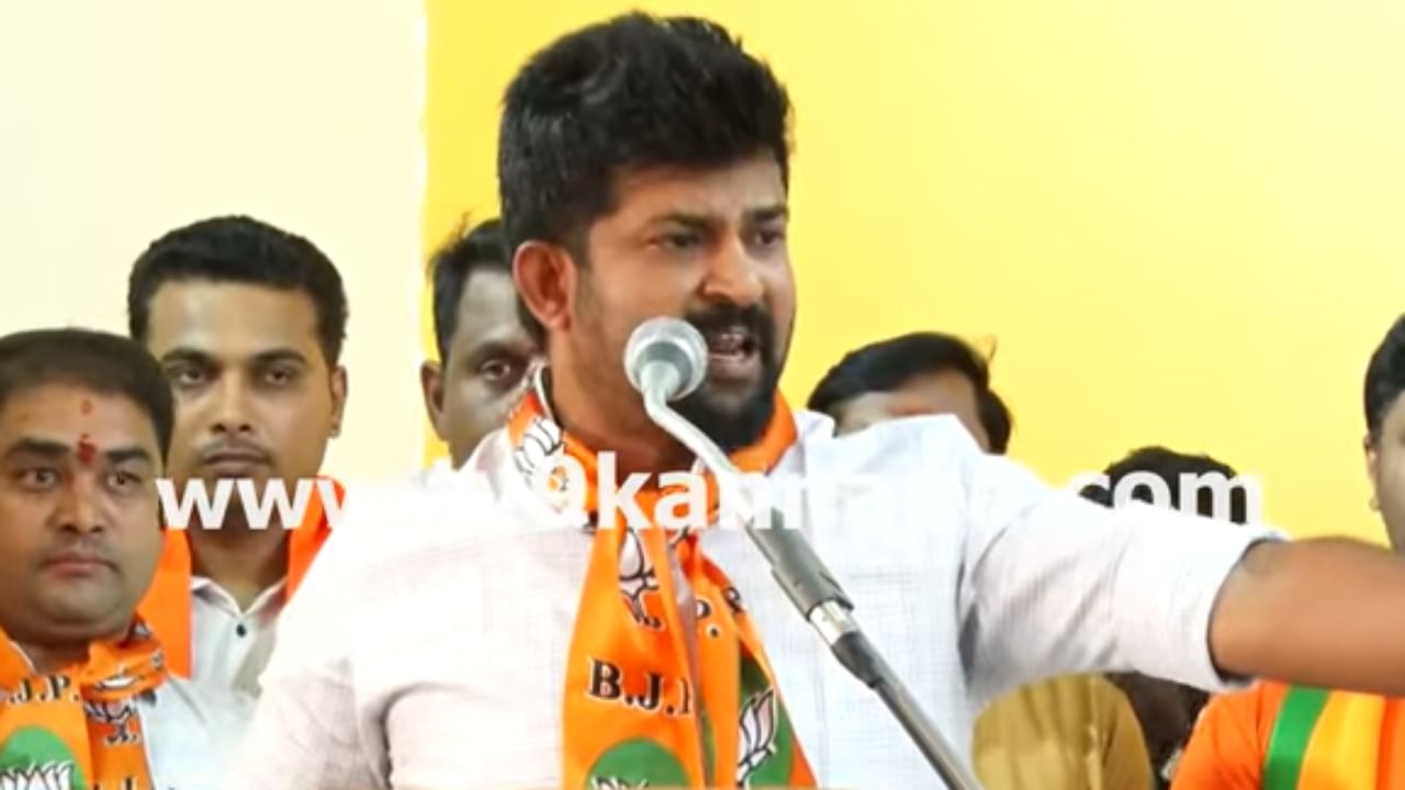 ಯಾರು ರಾಜ? ಸಿಎಂ ಸಿದ್ದರಾಮಯ್ಯ ಹೇಳಿಕೆ ಸಮರ್ಥಿಸಿದ ಬಿಜೆಪಿ ಸಂಸದ ಪ್ರತಾಪ್ ಸಿಂಹ! ಯಾರು ರಾಜ? ಸಿಎಂ ಸಿದ್ದರಾಮಯ್ಯ ಹೇಳಿಕೆ ಸಮರ್ಥಿಸಿದ ಬಿಜೆಪಿ ಸಂಸದ ಪ್ರತಾಪ್ ಸಿಂಹ!