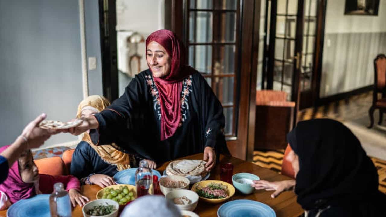 Ramadan 2024: ರಂಜಾನ್ ಸೆಹ್ರಿ ವೇಳೆ ಮುಂಜಾನೆ ಈ 10 ಕೆಟ್ಟ ಆಹಾರಗಳನ್ನು ಸೇವಿಸಬೇಡಿ Ramadan 2024: ರಂಜಾನ್ ಸೆಹ್ರಿ ವೇಳೆ ಮುಂಜಾನೆ ಈ 10 ಕೆಟ್ಟ ಆಹಾರಗಳನ್ನು ಸೇವಿಸಬೇಡಿ