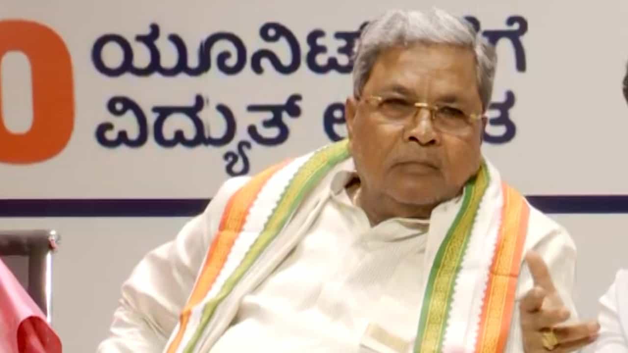ಮೈಸೂರು ರೆಸಾರ್ಟ್​​ನಲ್ಲಿ ಕುಳಿತು ಸಿಎಂ ಸಿದ್ದರಾಮಯ್ಯ ಆಪರೇಷನ್ ಹಸ್ತ: ಯಡಿಯೂರಪ್ಪ ಆಪ್ತರಿಗೆ ಗಾಳ