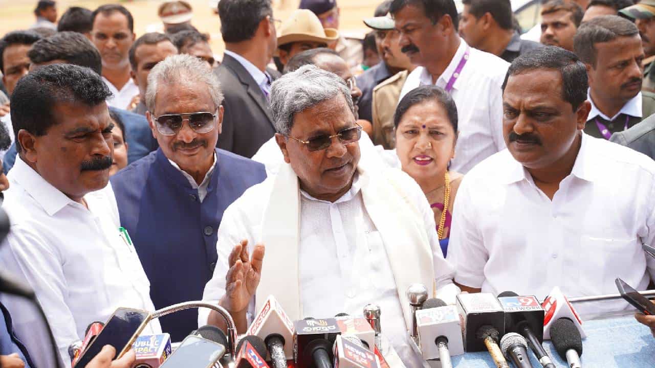 ರಾಮೇಶ್ವರಂ ಬಾಂಬ್ ಬ್ಲಾಸ್ಟ್: ಅಗತ್ಯ ಬಿದ್ದರೆ ಎನ್ಐಎ ತನಿಖೆಗೆ; ಸಿದ್ದರಾಮಯ್ಯ ರಾಮೇಶ್ವರಂ ಬಾಂಬ್ ಬ್ಲಾಸ್ಟ್: ಅಗತ್ಯ ಬಿದ್ದರೆ ಎನ್ಐಎ ತನಿಖೆಗೆ; ಸಿದ್ದರಾಮಯ್ಯ