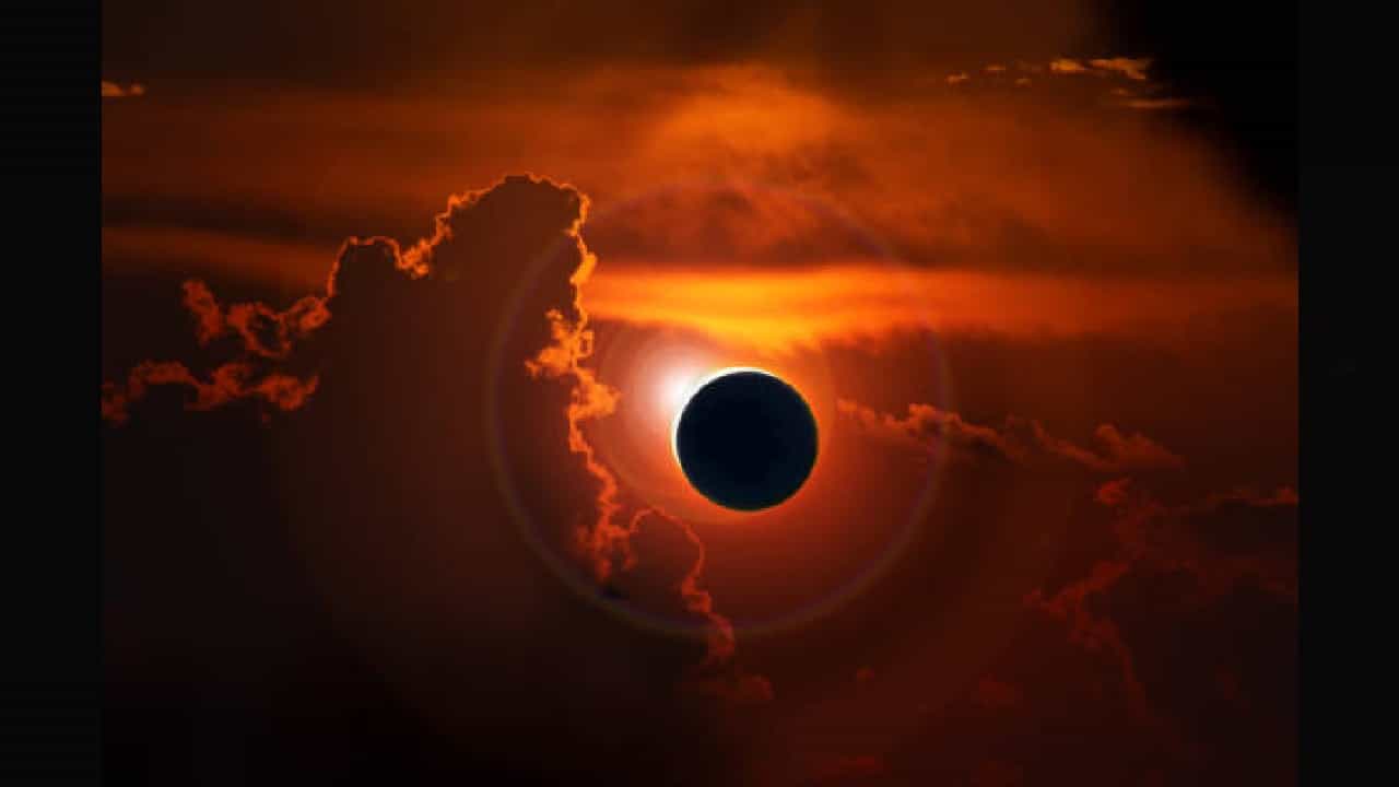 Solar Eclipse: ಸಂಪೂರ್ಣ ಸೂರ್ಯ ಗ್ರಹಣ; ಈ ಅವಕಾಶ ತಪ್ಪಿದರೆ 1000 ವರ್ಷ ಕಾಯಬೇಕು! Solar Eclipse: ಸಂಪೂರ್ಣ ಸೂರ್ಯ ಗ್ರಹಣ; ಈ ಅವಕಾಶ ತಪ್ಪಿದರೆ 1000 ವರ್ಷ ಕಾಯಬೇಕು!