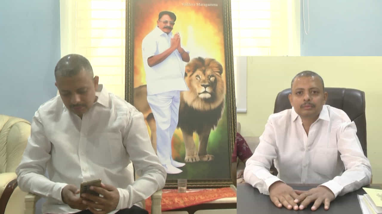 ಸುರಪುರದಲ್ಲಿ ಅನುಕಂಪ ಅಲೆ: ಶಾಸಕ ಪುತ್ರ ಅಥವಾ ಸೋತ ಬಿಜೆಪಿ ಅಭ್ಯರ್ಥಿ -ಇವರಿಬ್ಬರಲ್ಲಿ ಮತದಾರನ ಒಲವು ಯಾರತ್ತ? ಸುರಪುರದಲ್ಲಿ ಅನುಕಂಪ ಅಲೆ: ಶಾಸಕ ಪುತ್ರ ಅಥವಾ ಸೋತ ಬಿಜೆಪಿ ಅಭ್ಯರ್ಥಿ -ಇವರಿಬ್ಬರಲ್ಲಿ ಮತದಾರನ ಒಲವು ಯಾರತ್ತ?