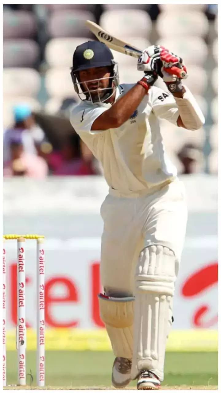 ಟೆಸ್ಟ್‌ನಲ್ಲಿ 1000 ರನ್‌ಗಳ ಗಡಿ ದಾಟಲು ಕಡಿಮೆ ಪಂದ್ಯಗಳನ್ನು ತೆಗೆದುಕೊಂಡ ಬ್ಯಾಟರ್‌ಗಳ ಪಟ್ಟಿಯಲ್ಲಿ ಚೇತೇಶ್ವರ ಪೂಜಾರ ಎರಡನೇ ಸ್ಥಾನದಲ್ಲಿದ್ದಾರೆ.