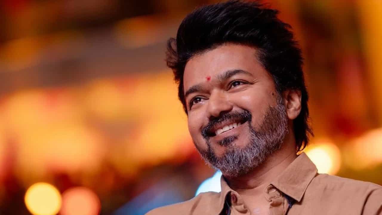 ಕೊನೆಯ ಚಿತ್ರಕ್ಕಾಗಿ 250 ಕೋಟಿ ರೂಪಾಯಿ ಸಂಭಾವನೆ ಪಡೆಯಲಿದ್ದಾರೆ ದಳಪತಿ ವಿಜಯ್? ಕೊನೆಯ ಚಿತ್ರಕ್ಕಾಗಿ 250 ಕೋಟಿ ರೂಪಾಯಿ ಸಂಭಾವನೆ ಪಡೆಯಲಿದ್ದಾರೆ ದಳಪತಿ ವಿಜಯ್?