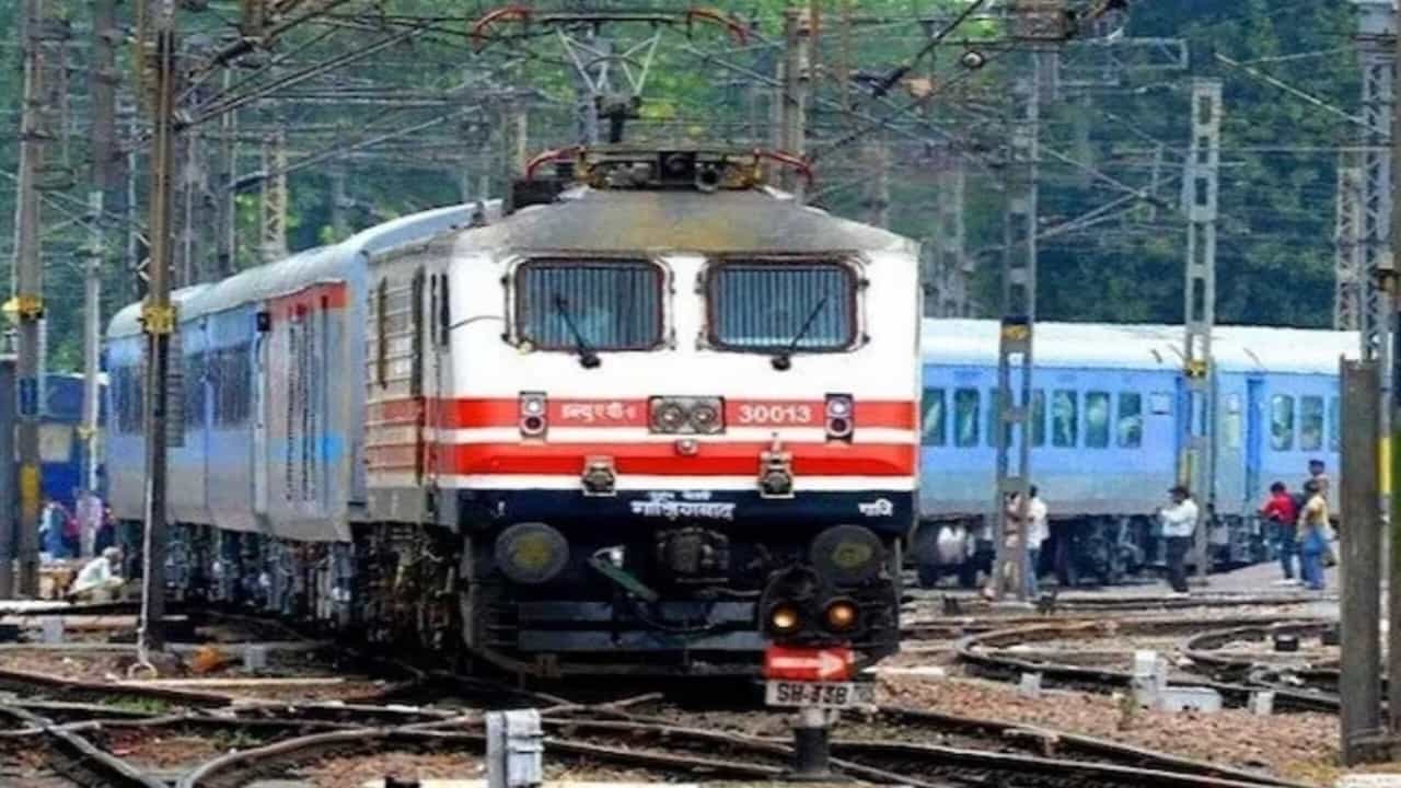 ನೈಋತ್ಯ ರೈಲ್ವೆಯ ಹಲವು ರೈಲು ರದ್ದು, ಕೆಲವು ಭಾಗಶಃ ರದ್ದು, ಇಲ್ಲಿದೆ ಮಾಹಿತಿ ನೈಋತ್ಯ ರೈಲ್ವೆಯ ಹಲವು ರೈಲು ರದ್ದು, ಕೆಲವು ಭಾಗಶಃ ರದ್ದು, ಇಲ್ಲಿದೆ ಮಾಹಿತಿ