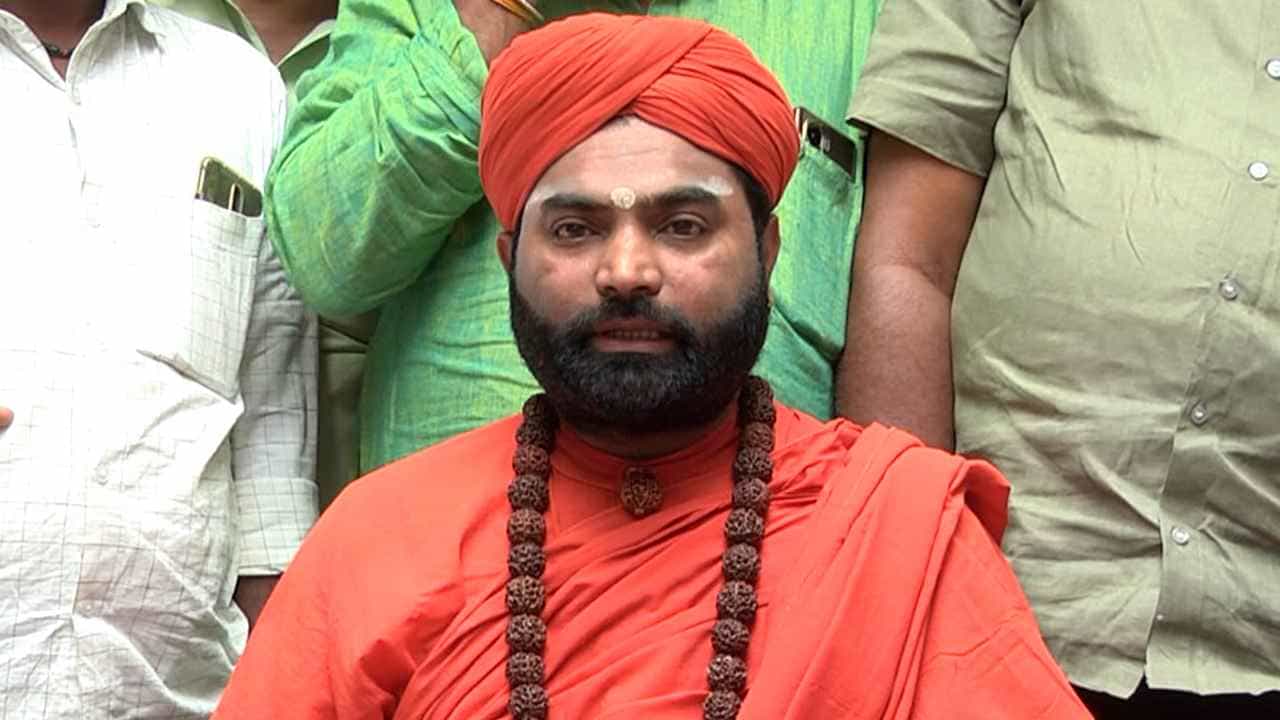 ಟಿಕೆಟ್ ಹಂಚಿಕೆಯಲ್ಲಿ ಪಂಚಮಸಾಲಿ ಸಮುದಾಯಕ್ಕೆ ಕಾಂಗ್ರೆಸ್, ಬಿಜೆಪಿಯಿಂದ ಅನ್ಯಾಯ: ವಚನಾನಂದ ಶ್ರೀ ಟಿಕೆಟ್ ಹಂಚಿಕೆಯಲ್ಲಿ ಪಂಚಮಸಾಲಿ ಸಮುದಾಯಕ್ಕೆ ಕಾಂಗ್ರೆಸ್, ಬಿಜೆಪಿಯಿಂದ ಅನ್ಯಾಯ: ವಚನಾನಂದ ಶ್ರೀ