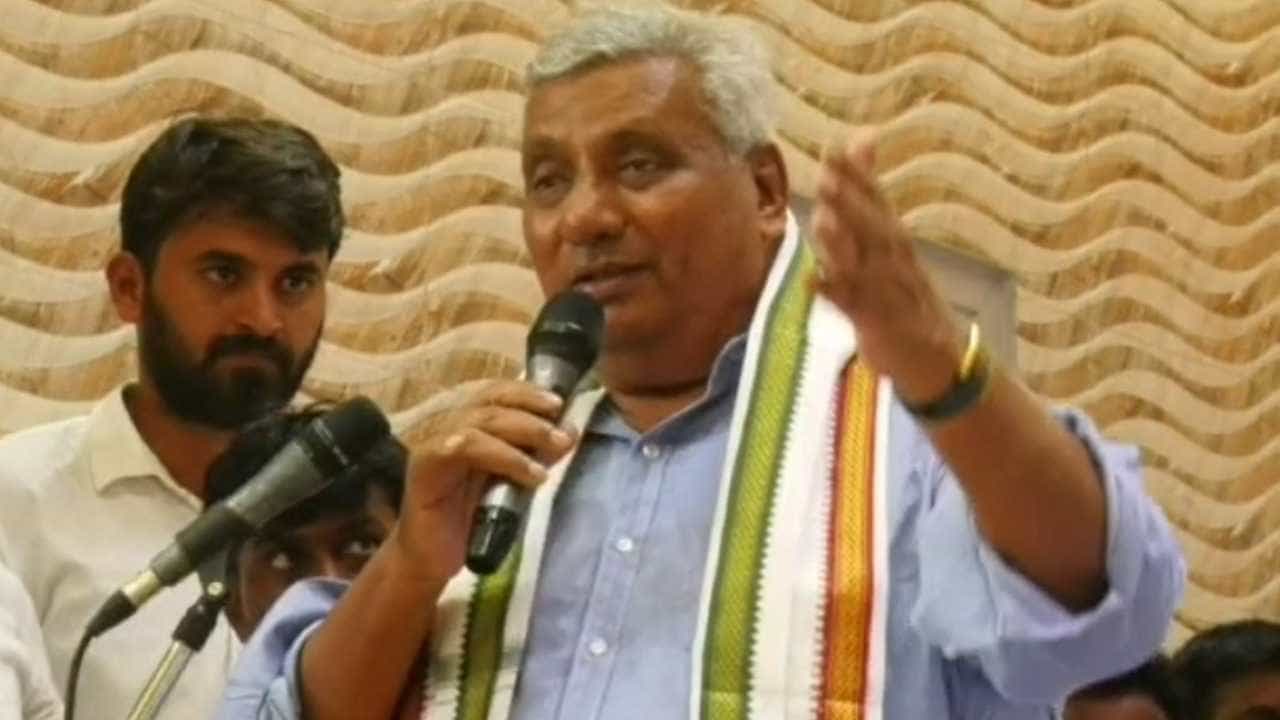 ಮಂತ್ರಾಕ್ಷತೆ ಅಯೋಧ್ಯೆಯಿಂದ ಬಂದಿಲ್ಲ: ಈ ನನ್ಮಕ್ಕಳೇ ಅಕ್ಕಿಗೆ ಅರಿಶಿಣ ಮಿಕ್ಸ್ ಮಾಡಿ ಹಂಚಿದ್ದಾರೆ ಎಂದ ಸಚಿವ ಮಂತ್ರಾಕ್ಷತೆ ಅಯೋಧ್ಯೆಯಿಂದ ಬಂದಿಲ್ಲ: ಈ ನನ್ಮಕ್ಕಳೇ ಅಕ್ಕಿಗೆ ಅರಿಶಿಣ ಮಿಕ್ಸ್ ಮಾಡಿ ಹಂಚಿದ್ದಾರೆ ಎಂದ ಸಚಿವ
