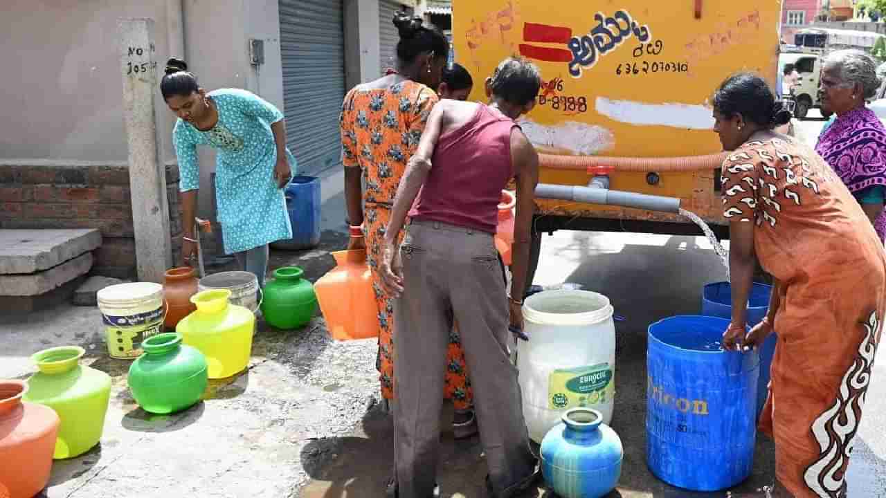 Bengaluru Water Crisis: ವಾರಕ್ಕೊಮ್ಮೆ ಸ್ನಾನ, ಆರ್ಡರ್ ಮಾಡಿ ಊಟ; ಬೆಂಗಳೂರು ನಿವಾಸಿಗಳ ಗೋಳು ಒಂದಾ ಎರಡಾ!